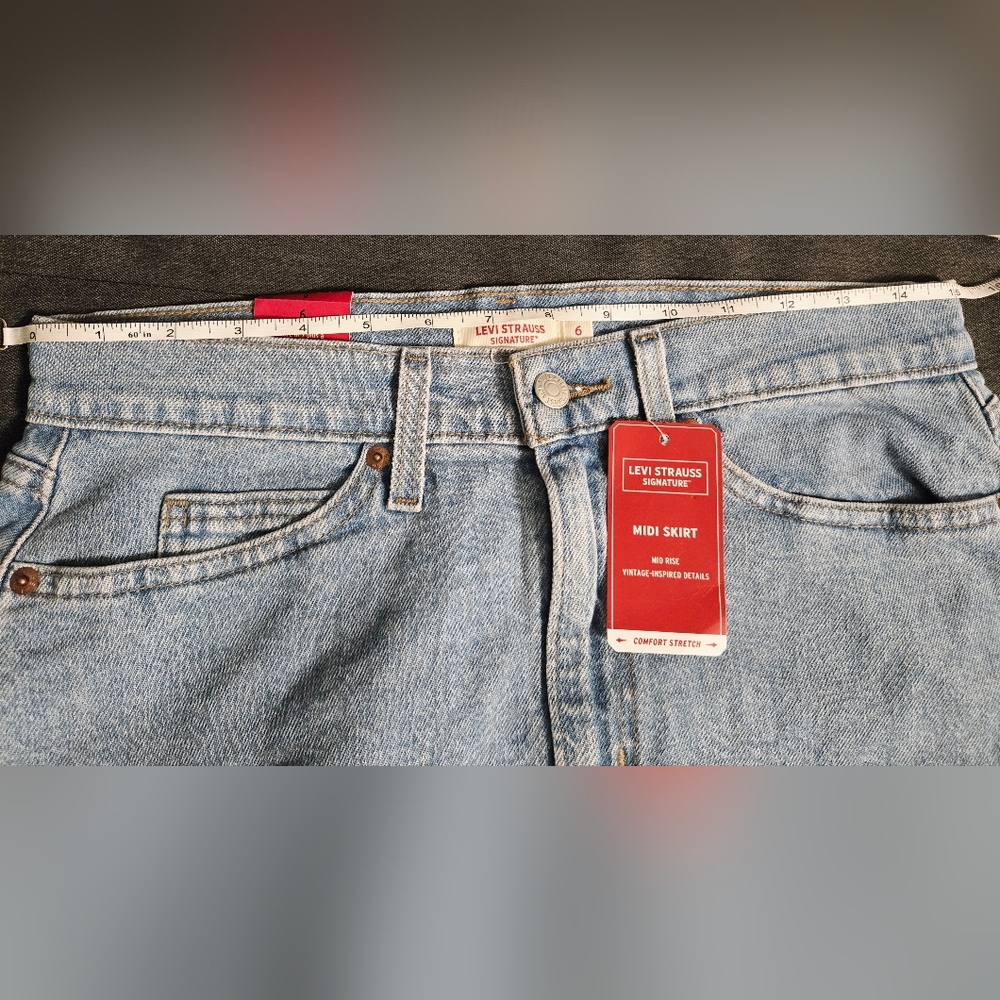 3/55$ - NWT - Levi Strauss Signature Heritage Midi Denim Skirt | Light Wash | - Picture 3 of 6